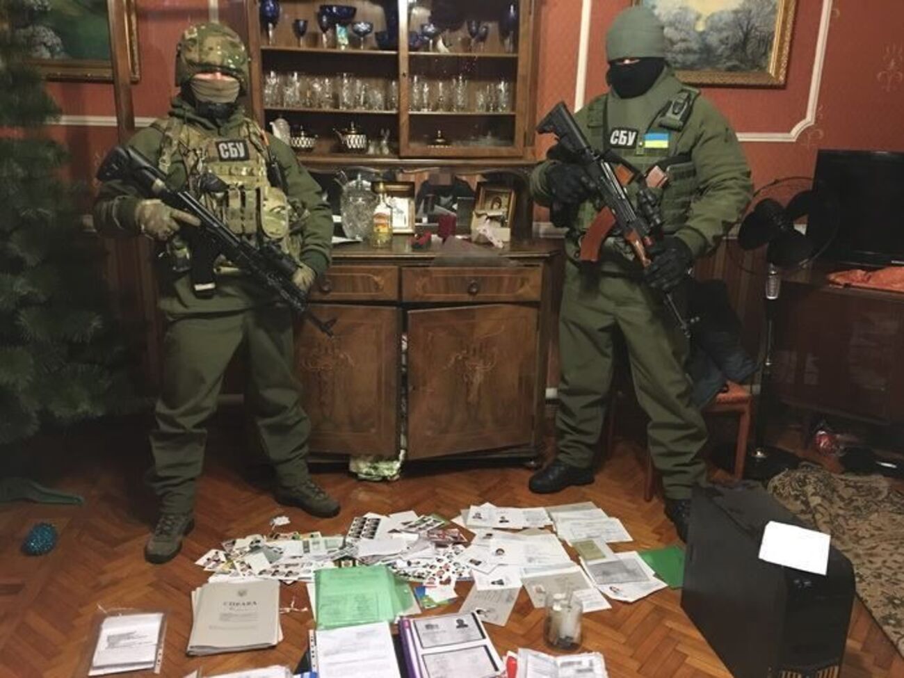 СБУ разоблачила жительницу Покровска Донецкой области, которая по заказу боевиков делала поддельные документы