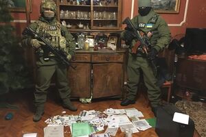 СБУ разоблачила жительницу Покровска Донецкой области, которая по заказу боевиков делала поддельные документы