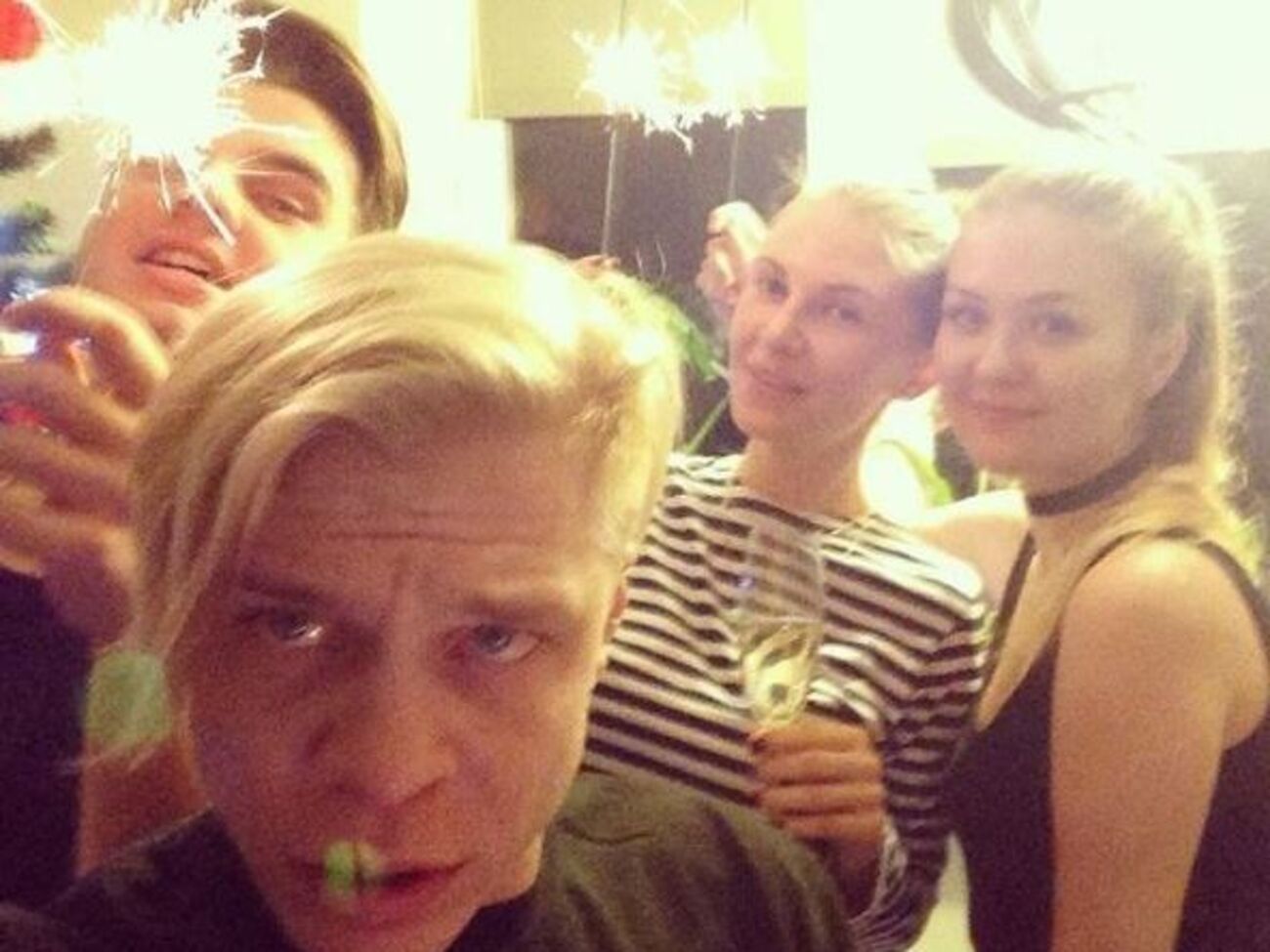 Горюк (на фото слева) планирует свадебное торжество в теплое время года