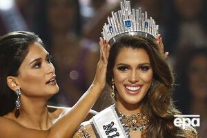 Француженка Ирис Миттенар завоевала корону "Мисс Вселенная"