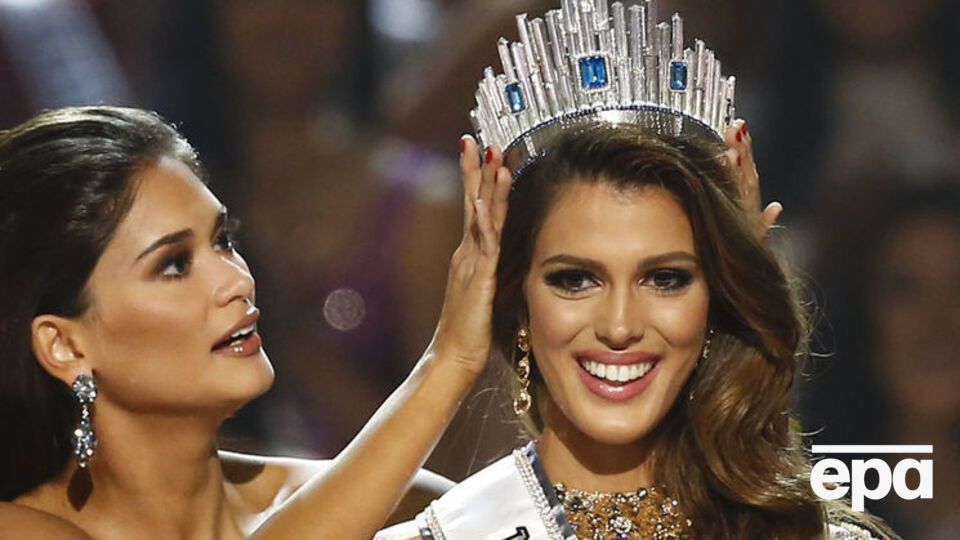 Француженка Ирис Миттенар завоевала корону "Мисс Вселенная"