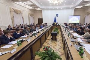 Из всех министров надбавки за интенсивность труда в декабре не получили только пятеро