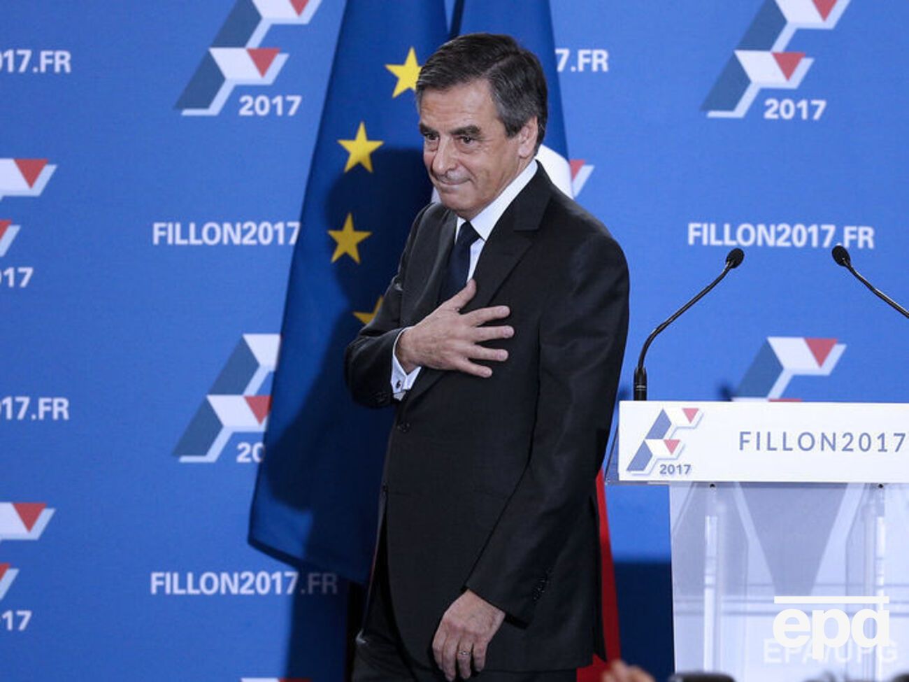 Финансовая прокуратура, сообщают французские СМИ, проводит проверку деятельности Фийона