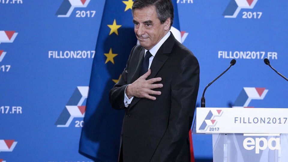 Финансовая прокуратура, сообщают французские СМИ, проводит проверку деятельности Фийона
