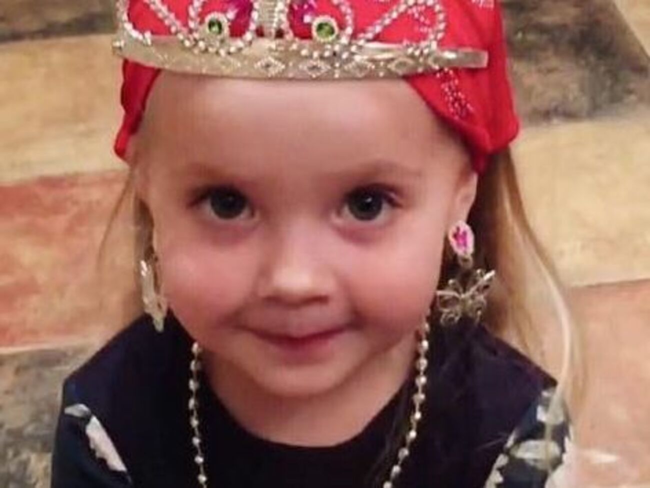 Лиза Галкина предстала в образе королевы