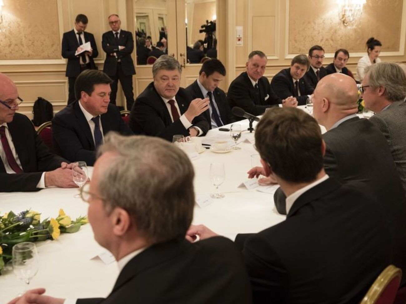 Порошенко встретился с представителями бизнеса в Германии