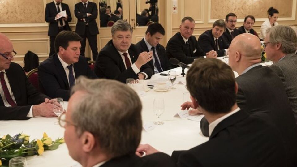 Порошенко встретился с представителями бизнеса в Германии