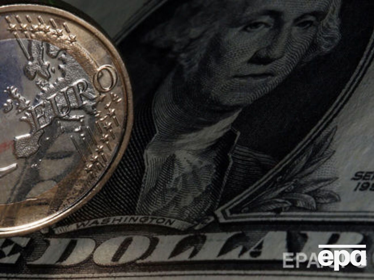 НБУ:&nbsp;Международные резервы Украины выросли до $15,5 млрд, что обеспечивает финансирование импорта в течение 3-4 месяцев