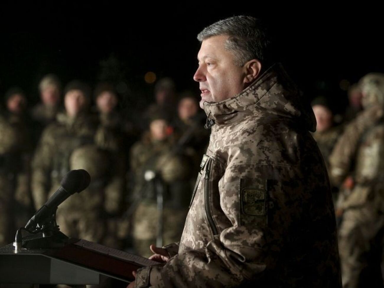 Порошенко во второй половине дня обсудит с членами военного кабинета СНБО ситуацию в Авдеевке