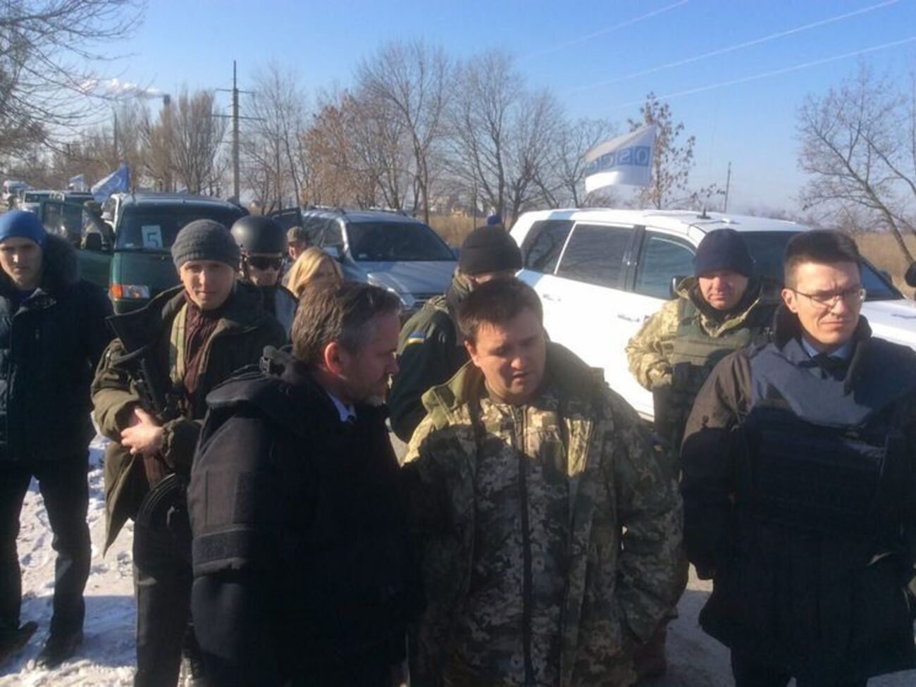 Климкин и Самуэльсен&nbsp;остановились на выезде из Мариуполя