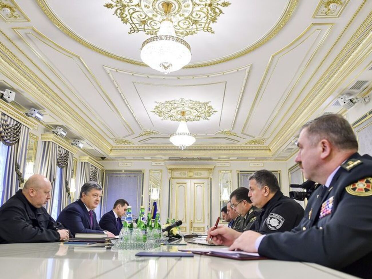 Президент собрал силовиков на совещание