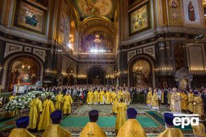 Варламов считает, что РПЦ стоит привлечь верующих с помощью декоммунизации