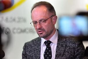 Роман Безсмертный считает, что врага нужно оттеснить от Авдеевки