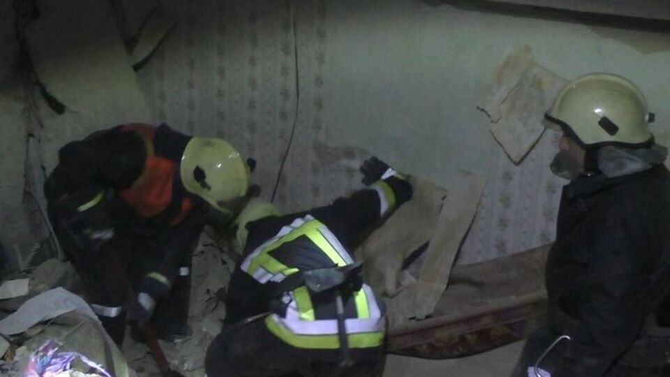 В результате взрыва в доме в Сумах погиб один человек