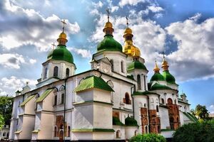 На стенах Софийского собора обнаружено около 7 тыс. граффити