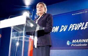 Ле Пен дала первую в новом году пресс-конференцию