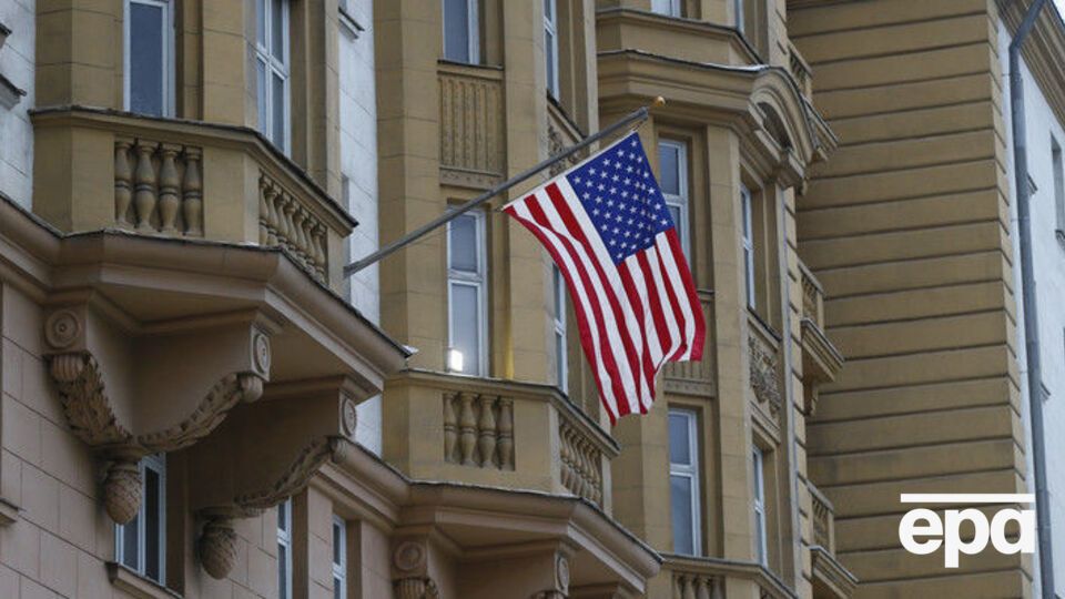 В посольстве подтвердили получение 35 приглашений на елку в Кремль