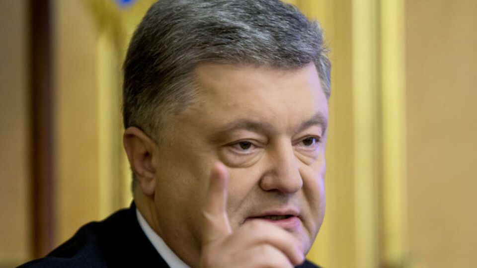 Порошенко – политзаключенным: Хотел бы, чтобы вы вступили в Новый год с крепкой верой в силу единства, которая не знает границ