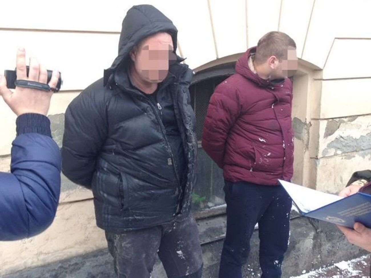 Правоохранители задержали сотрудника Управления СБУ во Львовской области и его сообщника