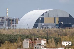 Процесс надвижения арки на объект "Укрытие" Чернобыльской АЭС начался 14 ноября