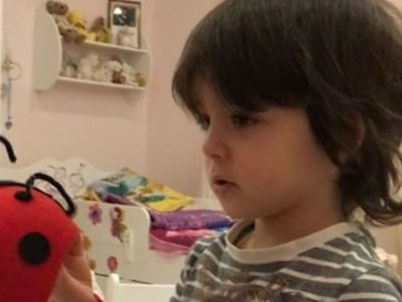 Мартин позирует в качестве модели