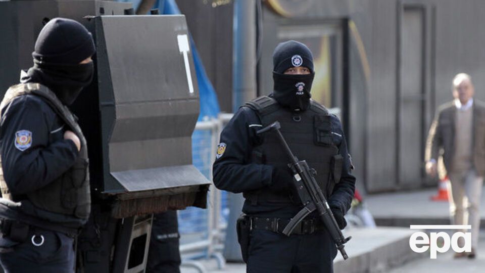 Фото главного подозреваемого в совершении теракта, опубликованное полицией