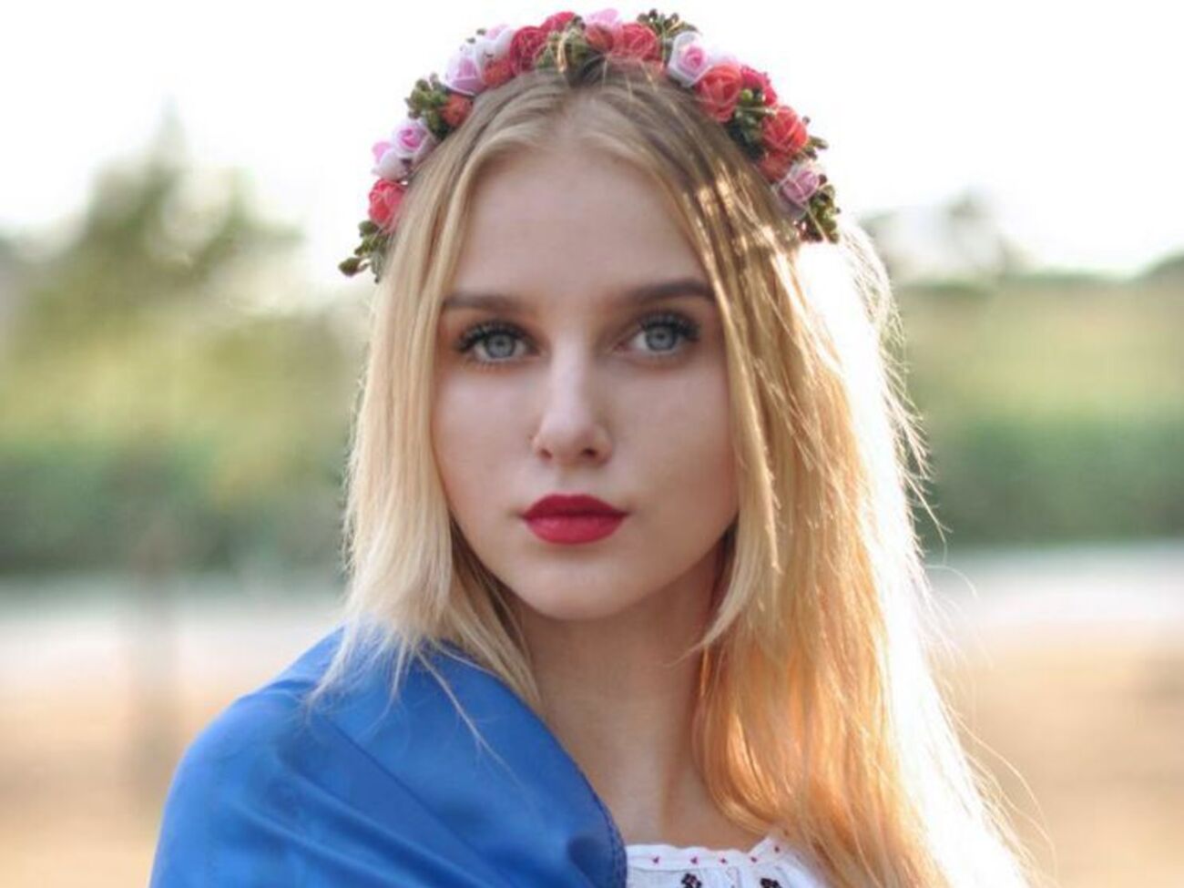 Девушка планировала сфотографировать стикеры на фоне "Донбасс-Арены"