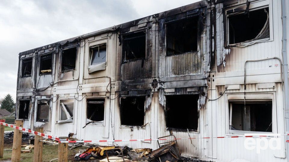 В Германии загорелось здание приюта для беженцев