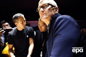 Тиму Куку понизили зарплату из-за невыполнения Apple показателей