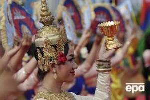 В Камбодже отметили 38-ю годовщину свержения коммунистического режима "красных кхмеров". Фоторепортаж