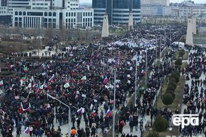 СМИ сообщили о многотысячном антиигиловском митинге в столице Чечни