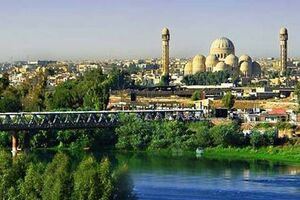 Тигр делит Мосул напополам