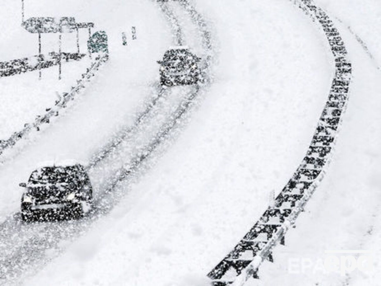 В четырех областях ограничили движение транспорта из-за непогоды