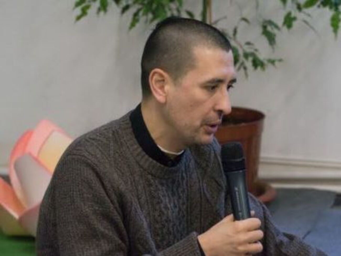 Дмитрия Угая полицейские задержали во время чтения лекции