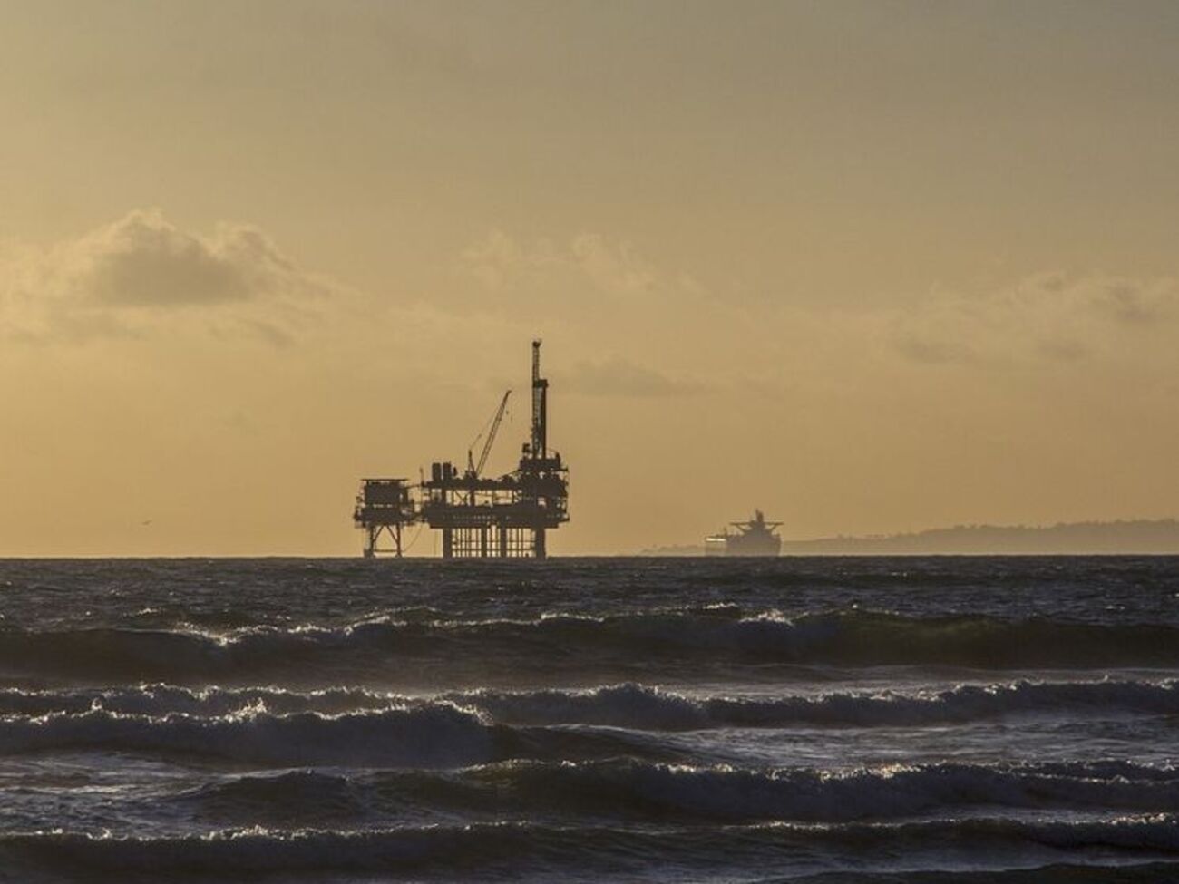 Нефть Brent подешевела из-за увеличения экспорта из Ирана