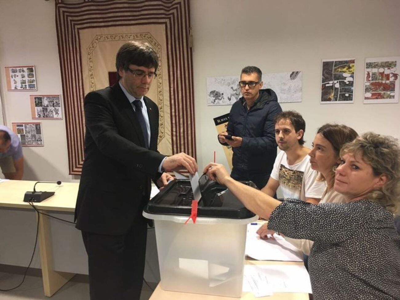 Пучдемон проголосовал не на своем избирательном участке