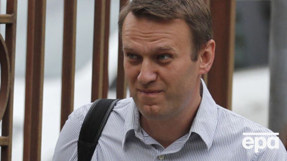 Навальний: Я приїду на мітинг і закликаю петербуржців, хто не готовий бути прирівняним у правах до поребриків, приєднуватися
