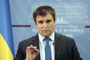 Климкин собирается встретиться с главой МИД Венгрии 12 октября