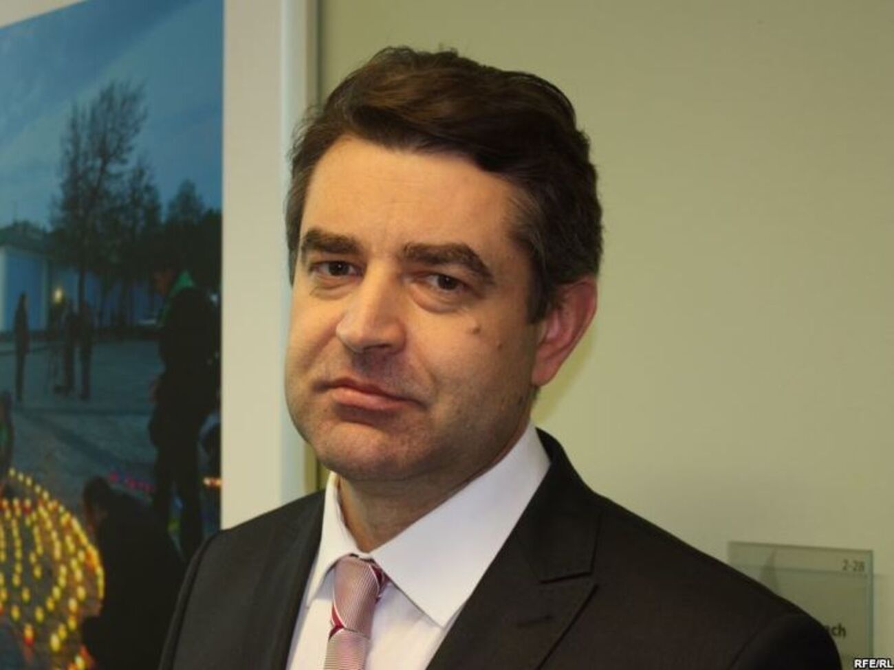 Перебийнис подчеркнул, что Крым&nbsp;&ndash; украинская территория, и Украина никогда не будет торговать своей землей и своими гражданами