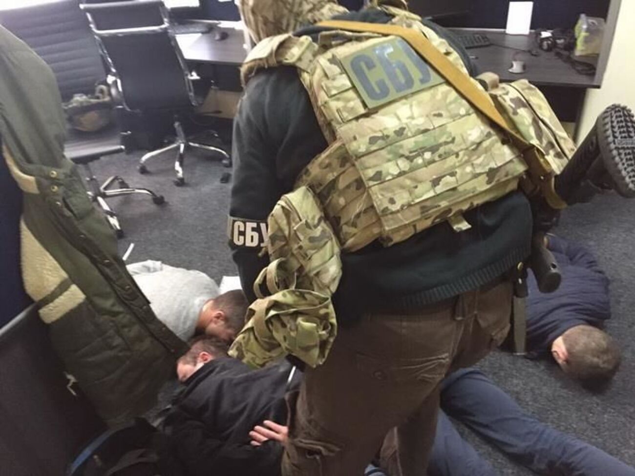 СБУ затримала в офісі 11 членів злочинного угруповання