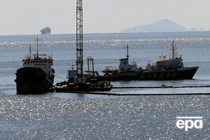 Кораблі, яким заборонено вхід у всі порти світу, зареєстровані на Коморських островах, Сент-Кітс і Невіс, а також у Північній Кореї