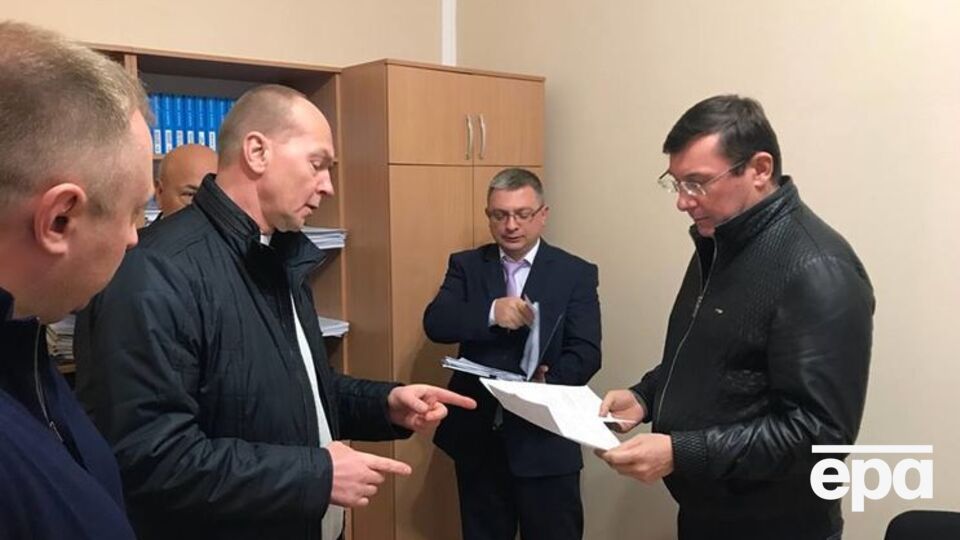 Луценко: Если местный прокурор не видит нелегальной вырубки и игровых автоматов – значит, он не работает