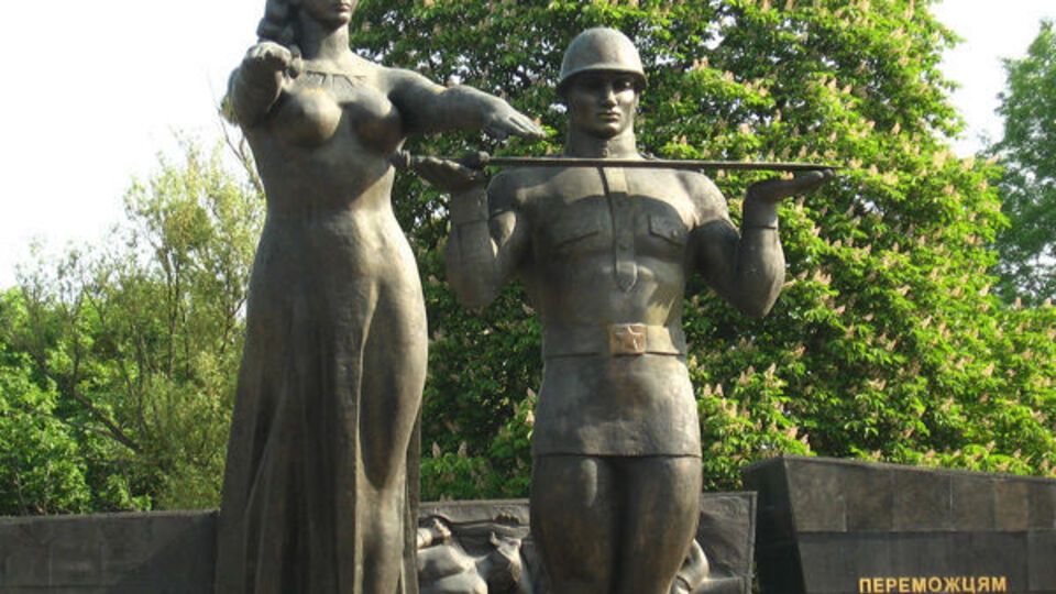 Садовый считает, что монумент Славы во Львове можно сделать музеем