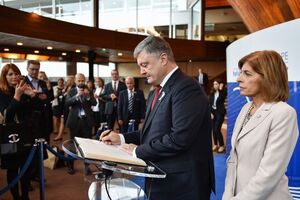 Президент виступив на сесії ПАРЄ (на фото із президентом Стеллою Кіріакідес)