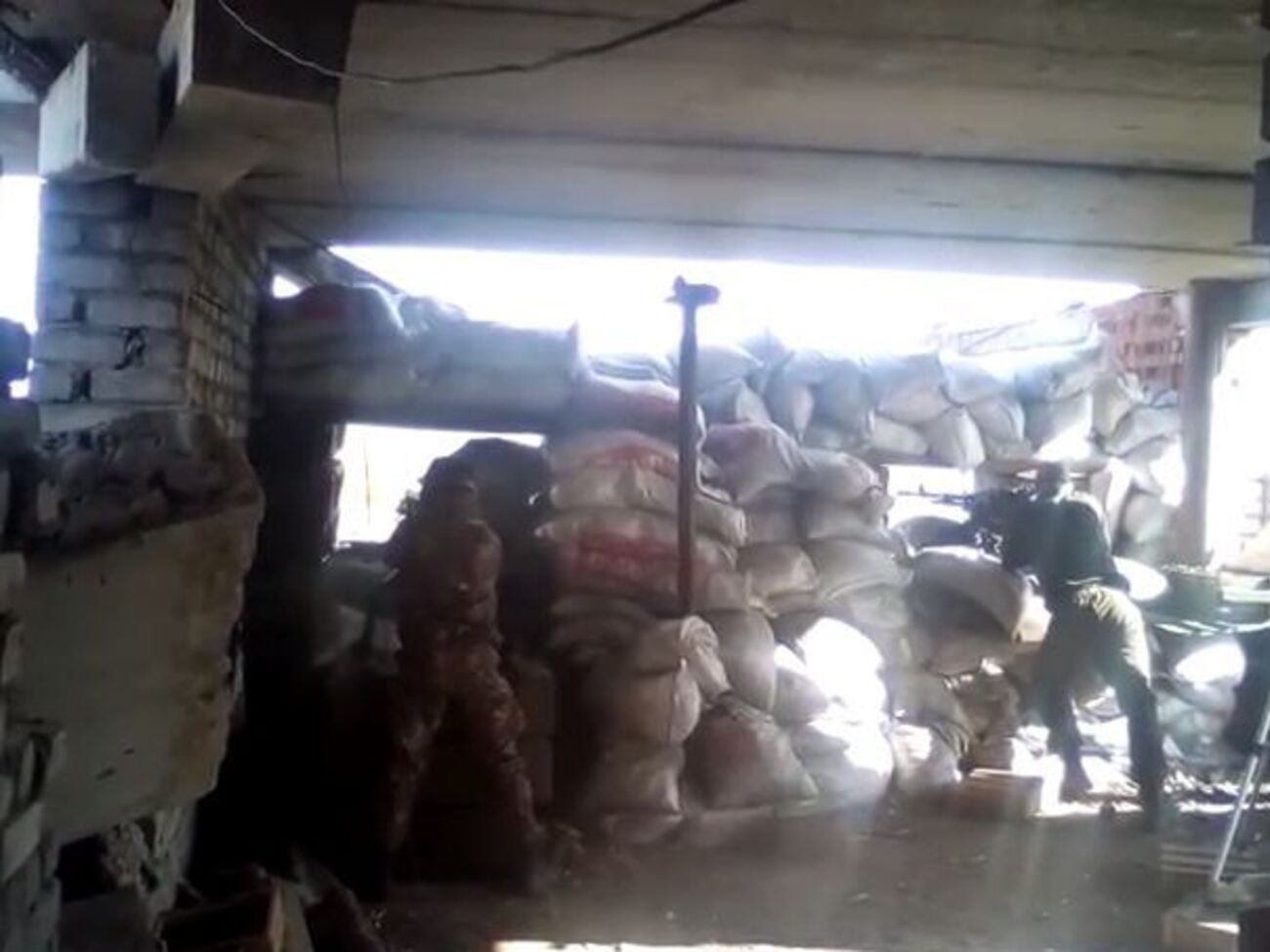 Украинские военные на позициях