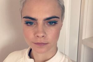 Делевинь: Когда вам грустно, лучшее лекарство – похихикать