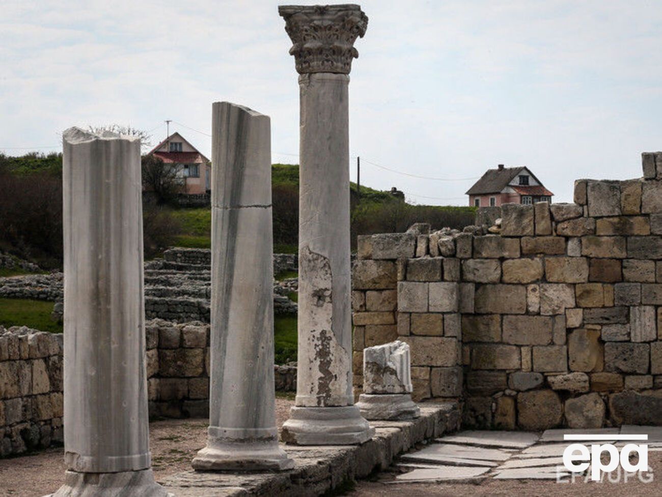 Достопримечательности аннексированного Севастополя изобразили на банкнотах номиналом 200 рублей