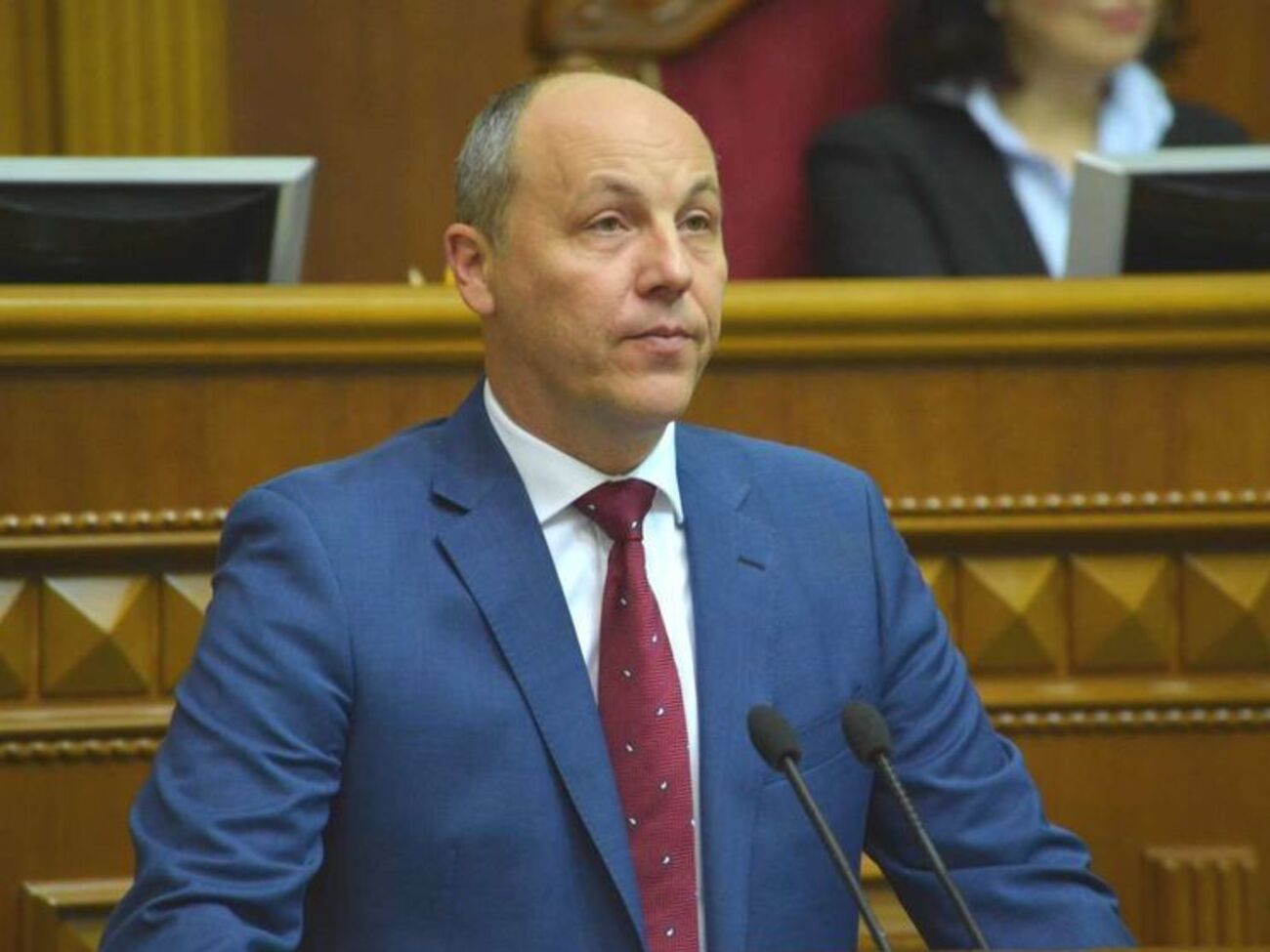 Парубий: Я не могу давать аппарату распоряжения, которые не входят в круг его полномочий