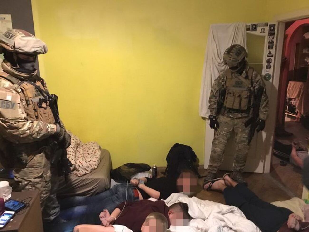 Обыски прошли в восьми местах