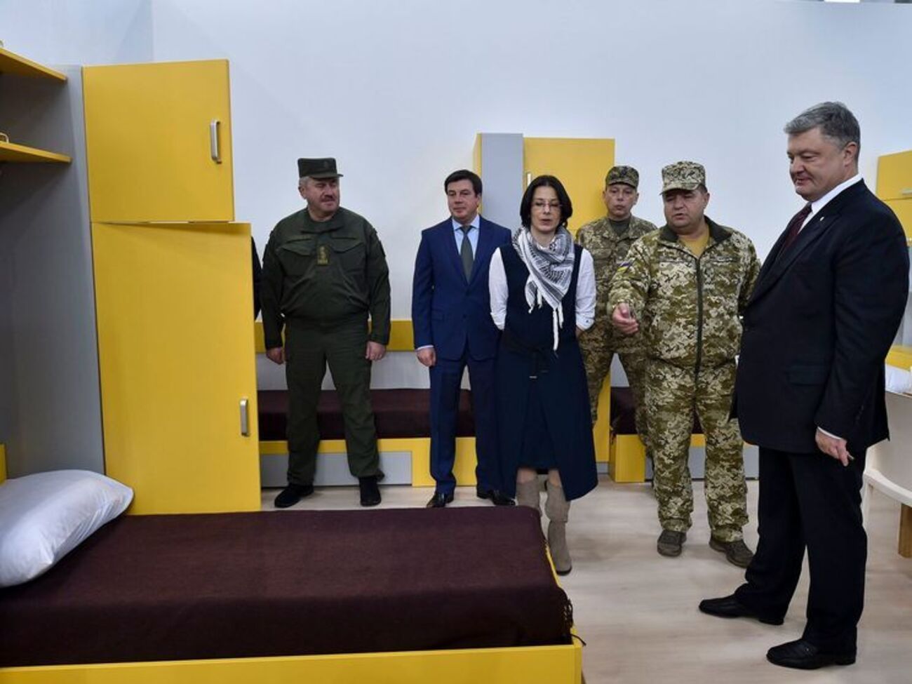 Степан Полторак:&nbsp;Практически все дома, которые сегодня представлены верховному главнокомандующему, будут построены в боевых частях